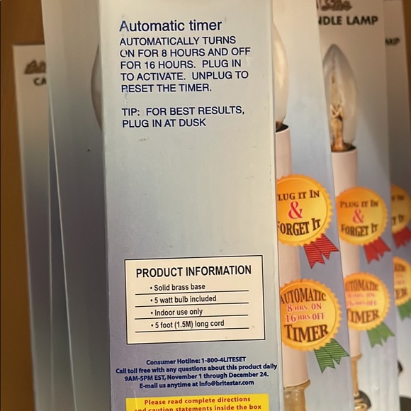 Holiday window candles - Picture 1 of 2